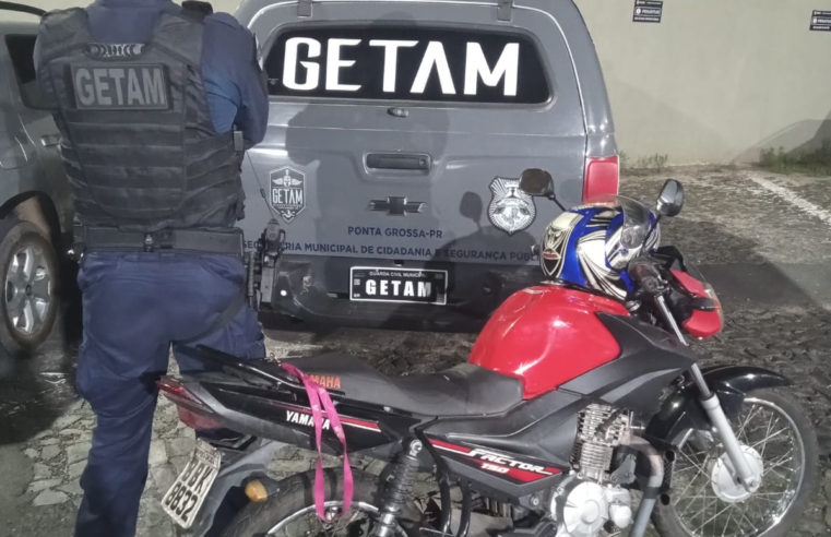 GUARDA MUNICIPAL RECUPERA MOTOCICLETA COM ALERTA DE FURTO