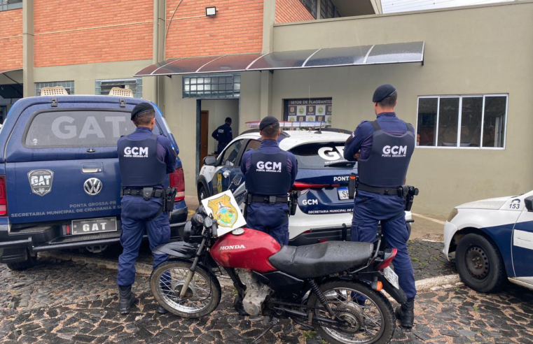 MULHER DETIDA POR COMPRAR MOTO( CHASSI ADULTERADO) POR R$ 2.000,00 EM REDE SOCIAL