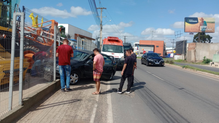 ACIDENTE NA PR-340 DEIXA MOTORISTA FERIDO EM CASTRO