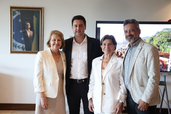 ELIZABETH LEVA AO GOVERNADOR DEMANDAS E INVESTIMENTOS PARA PONTA GROSSA