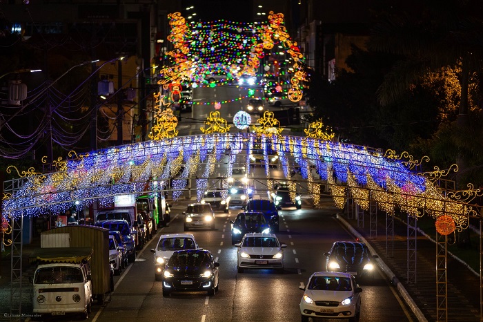 PONTA GROSSA VIVE O CLIMA DO NATAL ‘FELIZ CIDADE’