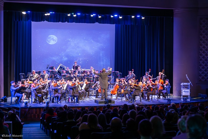 APRESENTAÇÕES DA COMPANHIA DE DANÇA E ORQUESTRA SINFÔNICA MARCAM O FERIADÃO