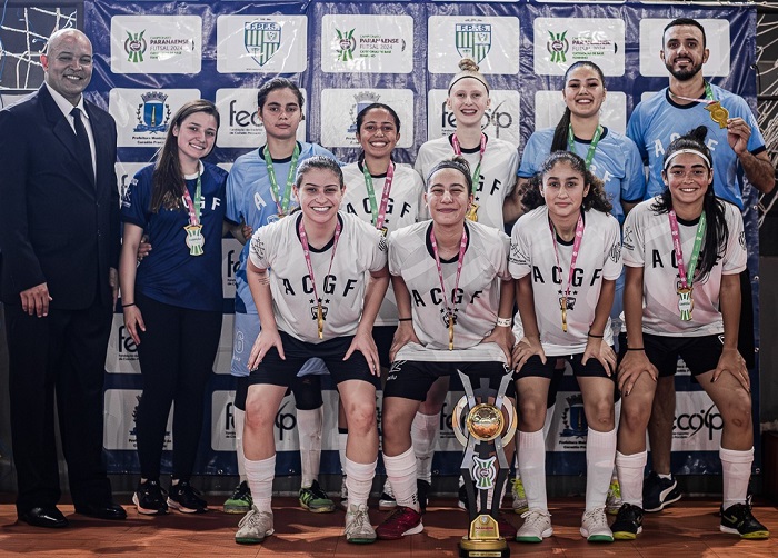 MENINAS DA ACGF CONQUISTAM A SÉRIE PRATA DO PARANAENSE DE FUTSAL SUB-17