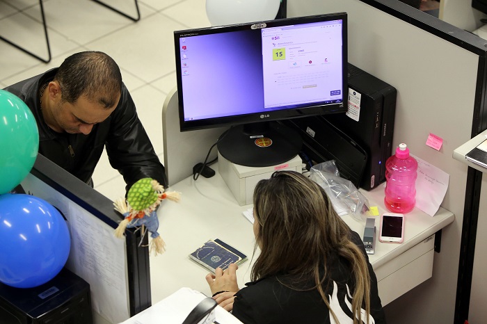 AGÊNCIAS DO TRABALHADOR TÊM 19.766 VAGAS DE EMPREGO NO PARANÁ