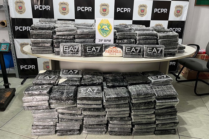 VEÍCULO COM MEIA TONELADA DE COCAÍNA É LOCALIZADO PELA POLÍCIA MILITAR