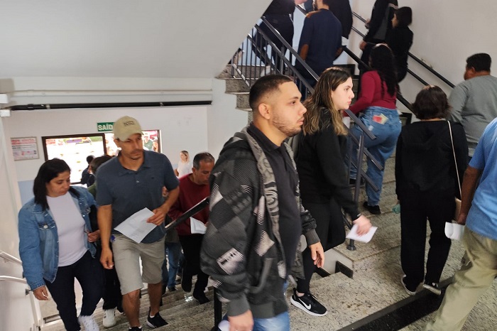 39 MIL CANDIDATOS PARTICIPARAM DO CONCURSO DA SANEPAR NO DOMINGO