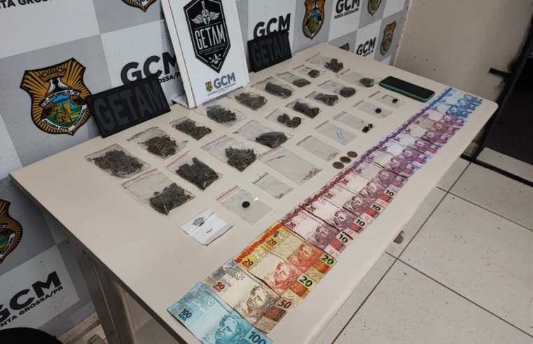 MOTOCICLISTA EM ALTA VELOCIDADE É ABORDADO E PRESO COM ARSENAL DE DROGAS