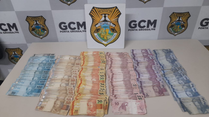 MOTORISTA EMBRIAGADO CAUSA ACIDENTE E É PRESO COM DINHEIRO DO TRÁFICO