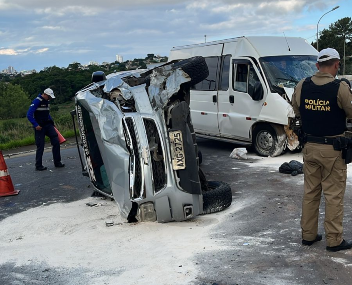 ACIDENTE NO VIADUTO DA SANTA TEREZINHA