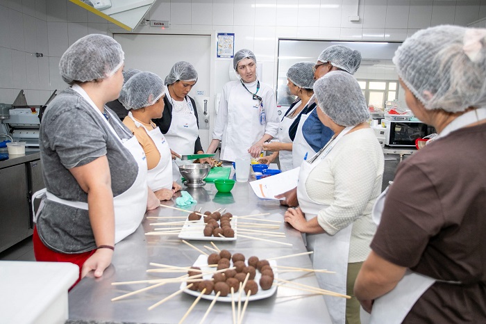CURSOS PROFISSIONALIZANTES PARA MULHERES TÊM O PATROCÍNIO DA COPEL