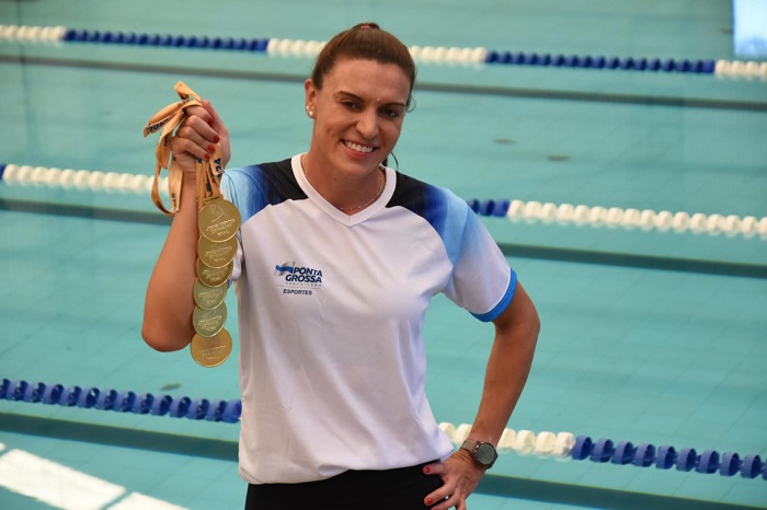 VERÔNICA BALSANO CONQUISTA SEIS MEDALHAS DE OURO NA NATAÇÃO DOS 66º JAPS