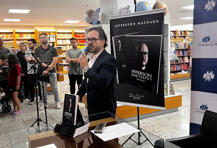 MESTRE DE TAEKWONDO E PSICANALISTA LANÇA TERCEIRO LIVRO DE REFLEXÃO E AUTO CONHECIMENTO EM PONTA GROSSA