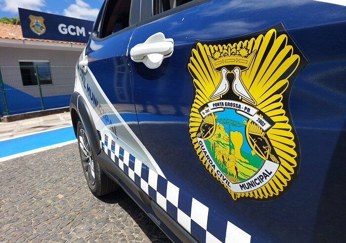 TENTOU SE PASSAR POR ADVOGADO E FOI PRESO PELA GUARDA MUNICIPAL EM PONTA GROSSA