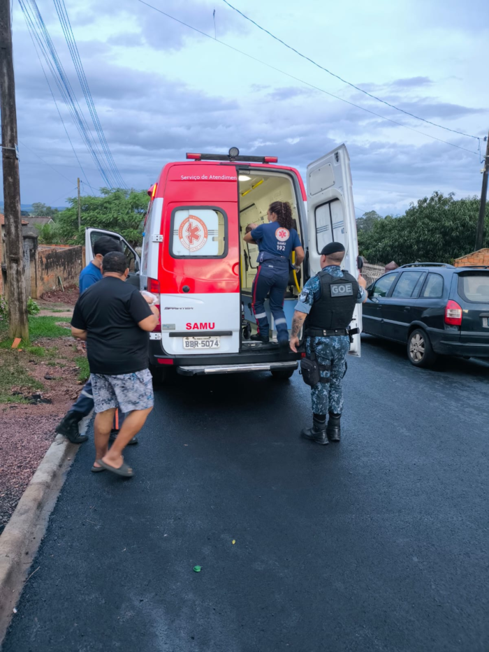 GUARDA MUNICIPAL SALVA BEBÊ ENGASGADO EM PONTA GROSSA