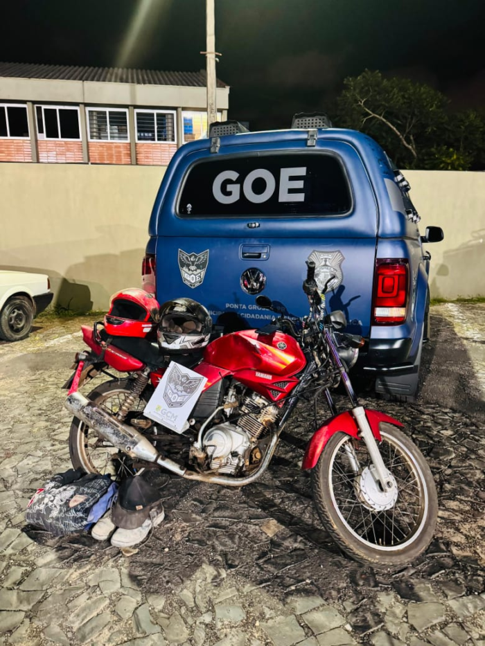 ASSALTANTES PRESOS EM FLAGRANTE APÓS ROUBO EM FRUTARIA DE PONTA GROSSA