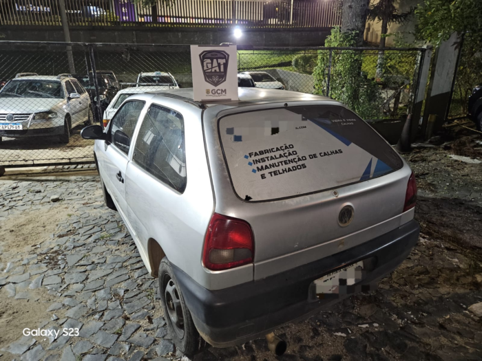 DENÚNCIA ANÔNIMA LEVA À RECUPERAÇÃO DE VEÍCULO FURTADO E PRISÃO DE SUSPEITO