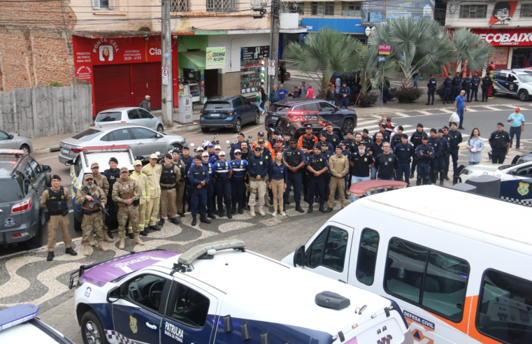 PREFEITURA PROMOVE AÇÃO INTEGRADA DE ORIENTAÇÃO NO COMÉRCIO