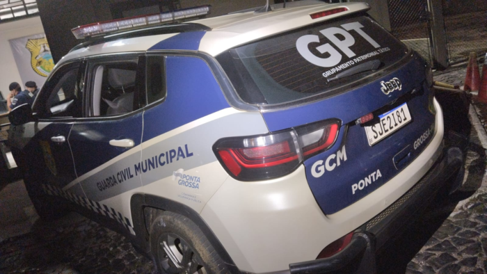 MULHER É PRESA EM FLAGRANTE FURTANDO NA LOJA HAVAN EM PONTA GROSSA