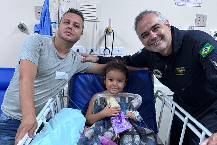 CRIANÇA DE 5 ANOS RECEBE A PRIMEIRA TRANSFUSÃO DE SANGUE NO LOCAL DO ACIDENTE