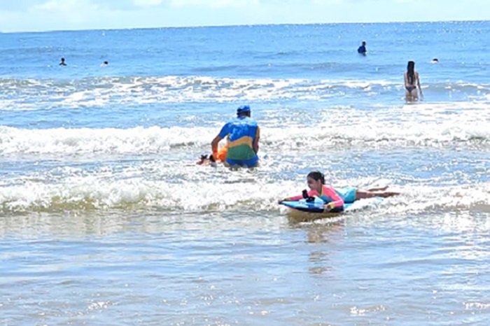 VERÃO MAIOR DISPONIBILIZA AULAS DE BODYBOARDING EM CAIOBÁ E PRAIA DE LESTE