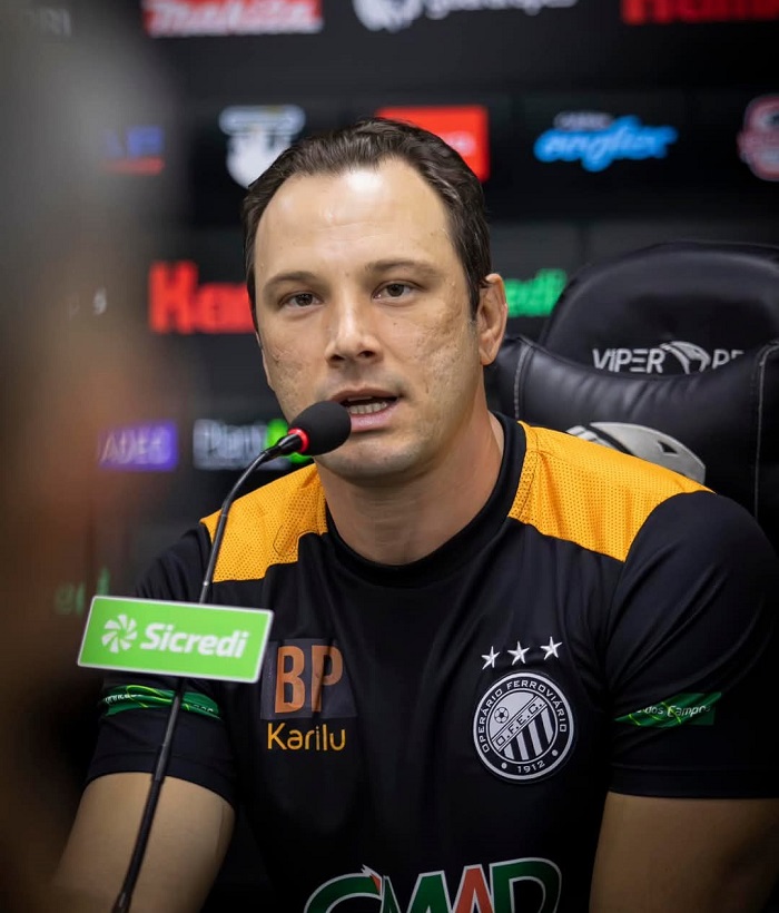 BRUNO PIVETTI FALA DE EMOÇÃO NA PRIMEIRA DECISÃO COMO TÉCNICO DO OPERÁRIO (VÍDEO)