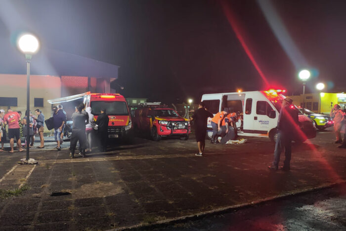 GRANIZO AFETA CERCA DE 300 FAMÍLIAS EM PONTA GROSSA