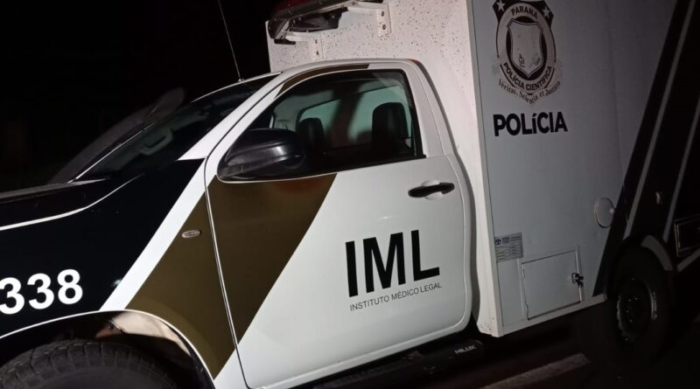 HOMEM É ENCONTRADO MORTO A TIROS EM SUA RESIDÊNCIA