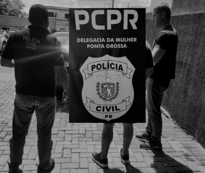 POLICIAIS DA DELEGACIA DA MULHER DE PRENDEM HOMEM POR DESCUMPRIMENTO DE MEDIDAS PROTETIVAS