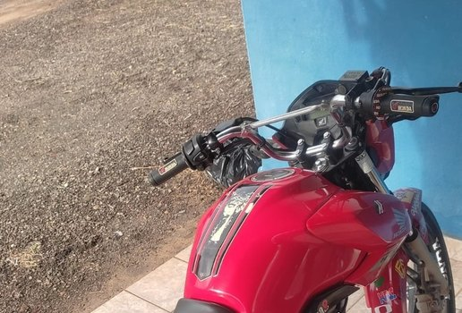 POLICIAIS APREENDEM ADOLESCENTE COM DROGAS E DINHEIRO