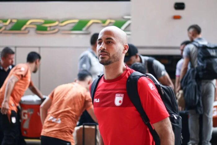 JUAN ZULUAGA É O SEGUNDO COLOMBIANO CONTRATADO PELO OPERÁRIO FERROVIÁRIO
