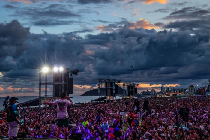 88 MIL PESSOAS FORAM AO SHOW DE MATHEUS & KAUAN NA ARENA DE MATINHOS