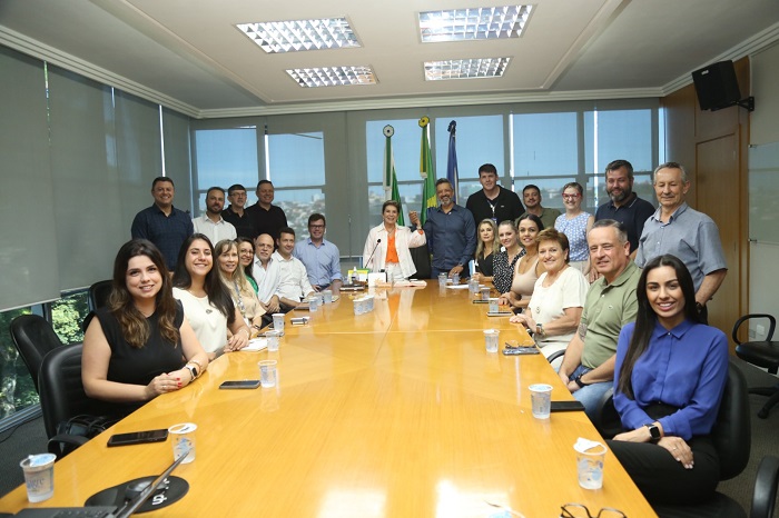 PREFEITA REÚNE O SECRETARIDO PARA ALINHAR ESTRATÉGIAS DA NOVA GESTÃO