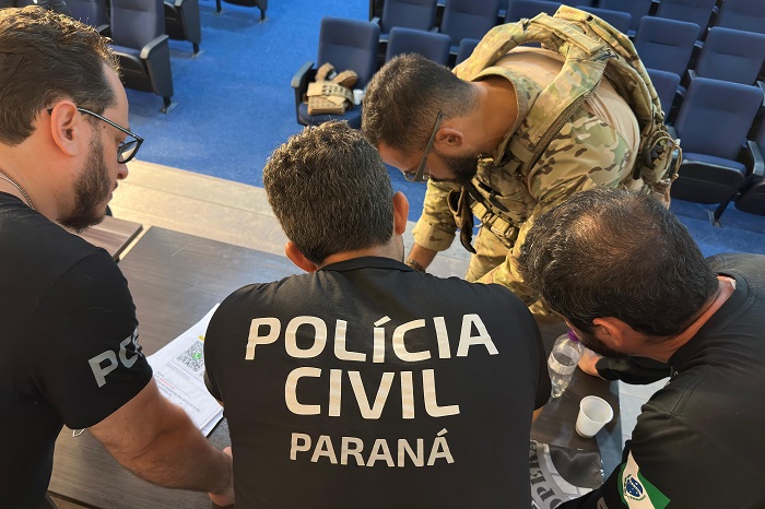 POLÍCIA CIVIL DESBARATA QUADRILHA DE DESVIO DE CARGAS MILIONÁRIAS