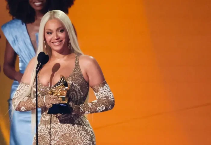 BEYONCÉ FAZ HISTÓRIA E CONQUISTA O GRAMMY DE MELHOR ÁLBUM DE COUNTRY COM “COWBOY CARTER”