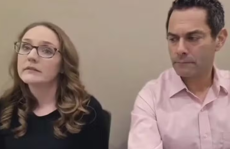 ERRO EM FERTILIZAÇÃO NOS EUA: MULHER DÁ À LUZ BEBÊ DE OUTRO CASAL E ENTRA NA JUSTIÇA
