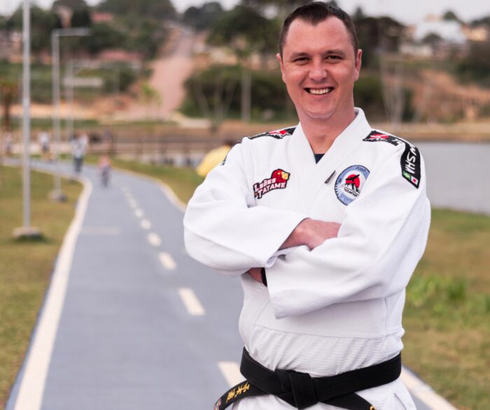 CÂMARA APROVA POR UNANIMIDADE TÍTULO DE CIDADÃO BENEMÉRITO AO SENSEI CARLOS SILVA