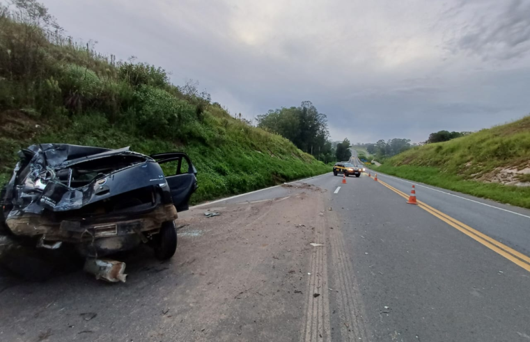 COLISÃO ENTRE CAMINHÃO E CARRO DEIXA UM FERIDO GRAVE EM UVAIA