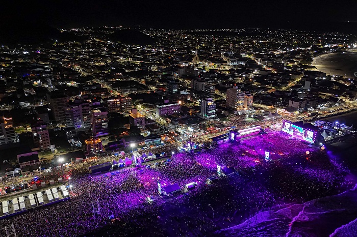1,8 MILHÃO DE PESSOAS ACOMPANHARAM OS SHOWS DO ‘VERÃO MAIOR PARANÁ’