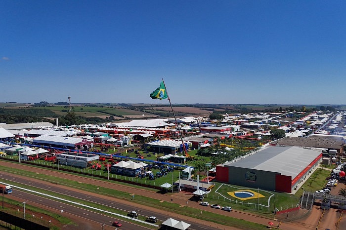 SHOW RURAL TERMINA COM PÚBLICO DE 400 MIL PESSOAS MOVIMENTAÇÃO DE R$ 7 BILHÕES