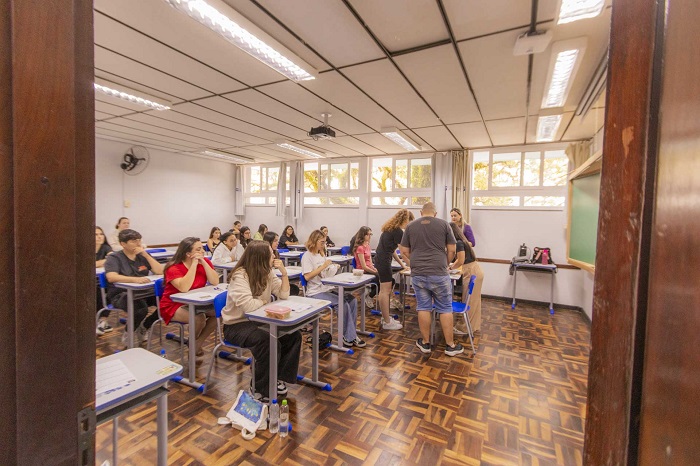 CANDIDATOS DO VESTIBULAR DE PSICOLOGIA E ARQUITETURA DA UEPG AGUARDAM O RESULTADO