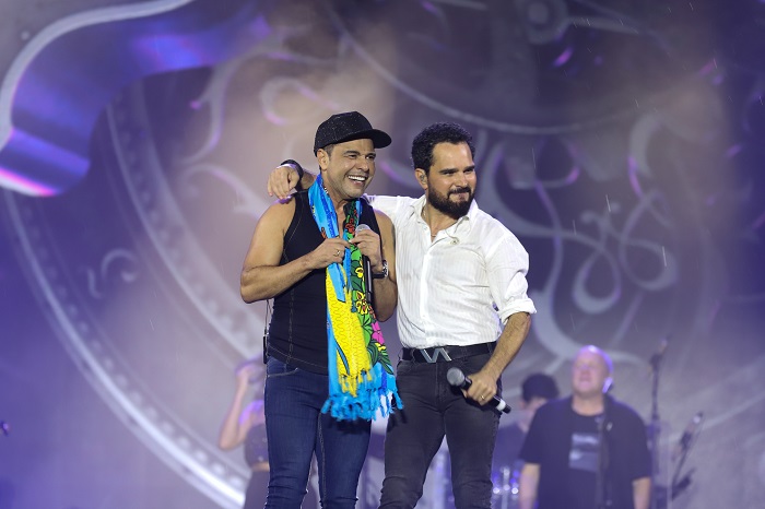 VERÃO MAIOR TEM ZEZÉ DI CAMARGO & LUCIANO E MICHEL TELÓ NO FINAL DE SEMANA