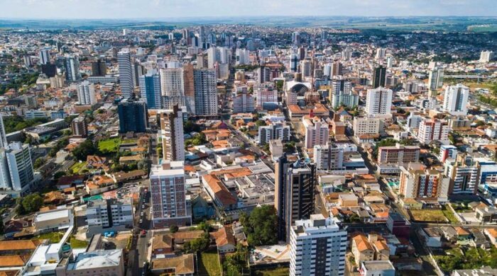 SEMANA COMEÇA COM SOL, MAS CHUVAS DEVEM MARCAR PRESENÇA