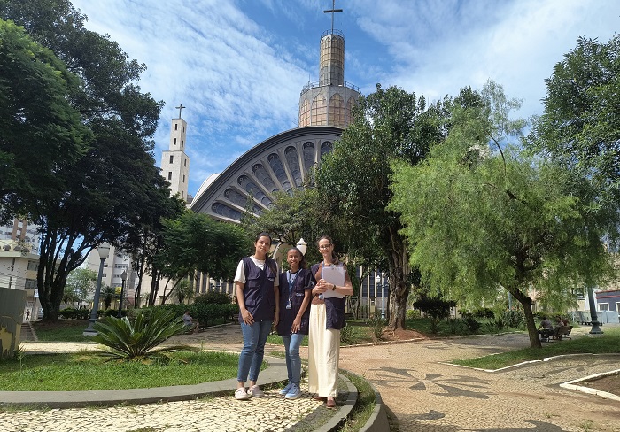 ‘CONSULTÓRIO NA RUA’ ATENDEU MAIS DE MIL PESSOAS EM DOIS MESES DE ATIVIDADES