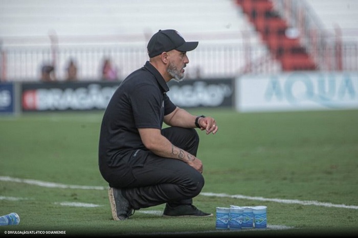 RAFAEL GUANAES FICOU APENAS DOIS MESES NO COMANDO DO ATLÉTICO GOIANIENSE