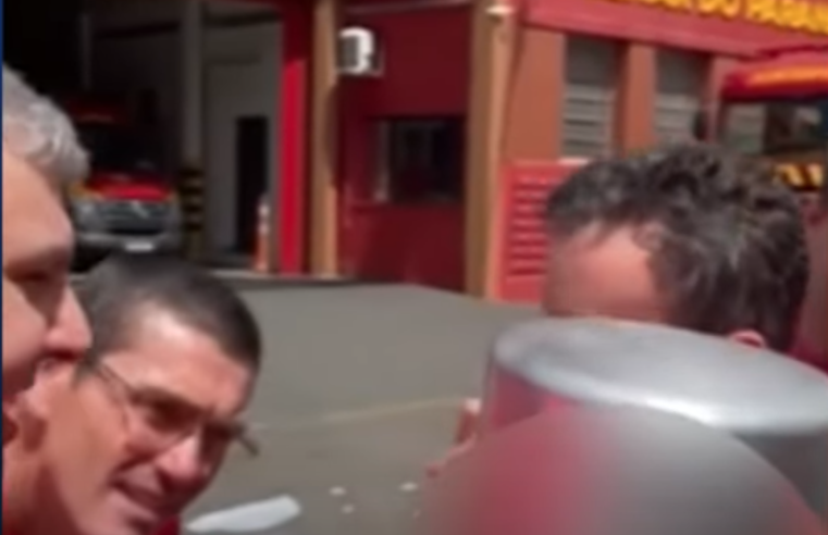 BOMBEIROS ORIENTAM; CRIANÇA DE 2 ANOS FICOU COM PANELA DE PRESSÃO PRESA NA CABEÇA