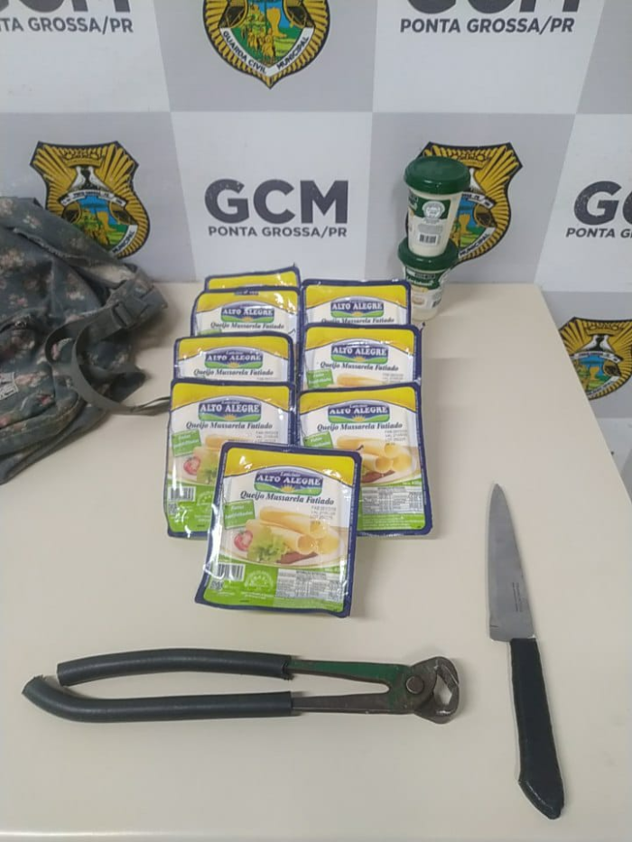 GCM PRENDE SUSPEITO DE FURTO E VANDALISMO EM ESCOLA MUNICIPAL