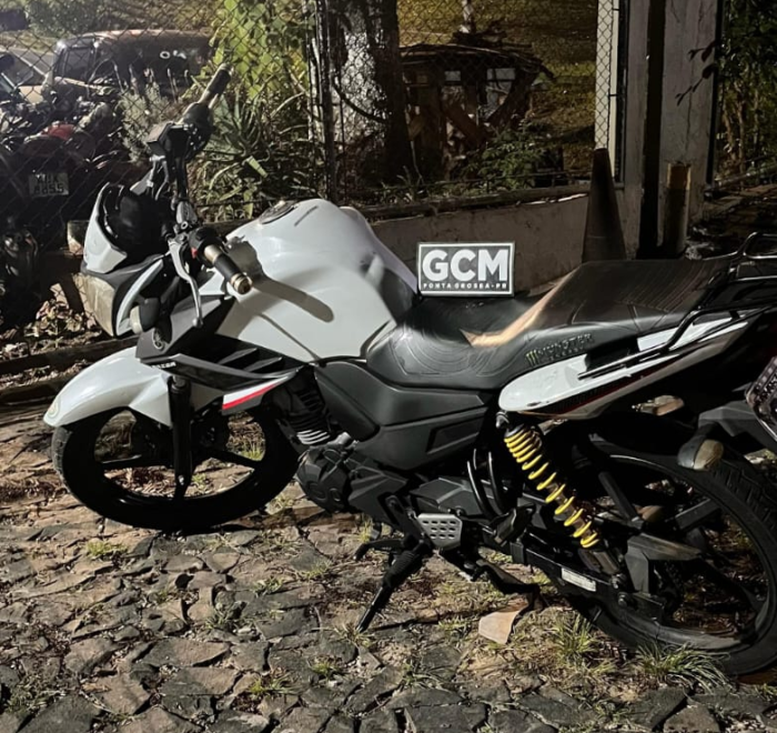 MOTOCICLETA FURTADA É RECUPERADA: DOIS HOMENS SÃO PRESOS POR RECEPTAÇÃO