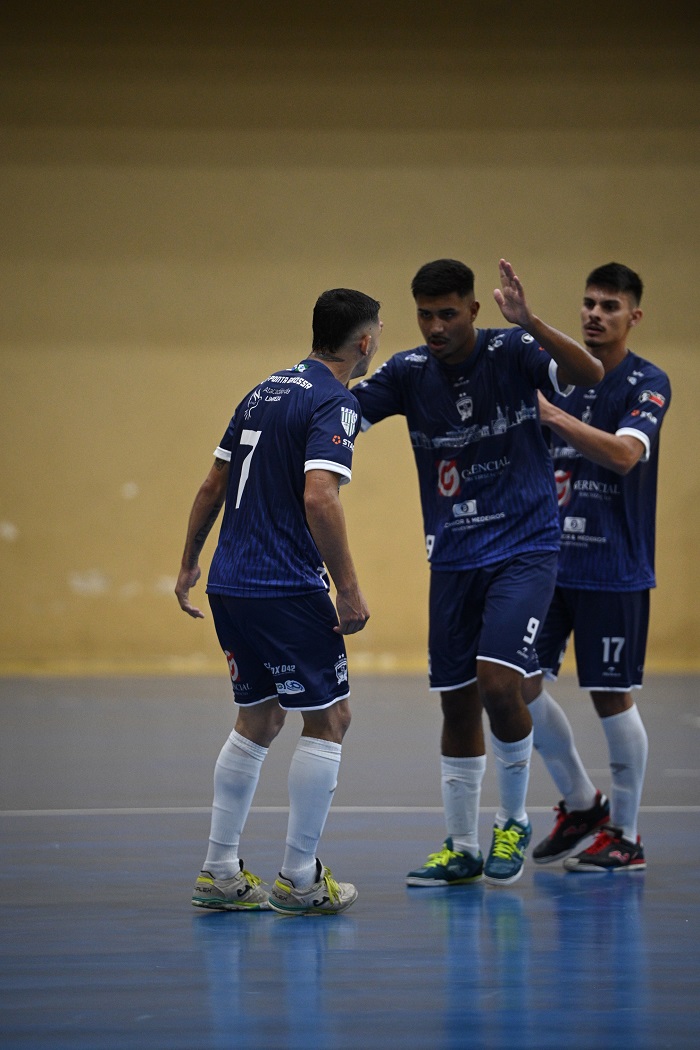 ACGF/GERENCIAL EMPATA COM O BARRIL E TRABALHA PARA A ESTREIA NA SÉRIE BRONZE