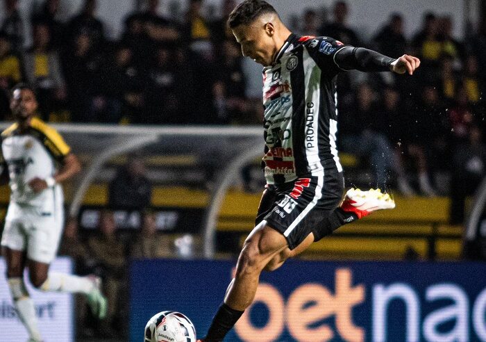 “FANTASMA” ASSUSTA O CRICIÚMA E LARGA NA SÉRIE ‘B’ COM VIRADA ESPETACULAR