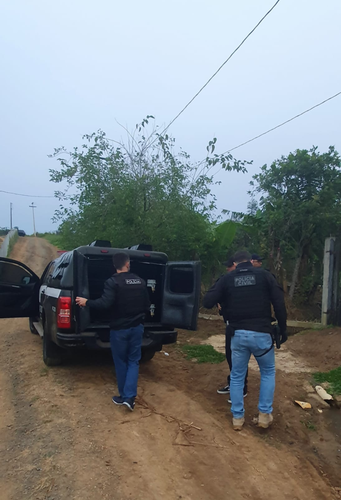 POLÍCIA CIVIL PRENDE SUSPEITO DE ENVOLVIMENTO NO HOMICÍDIO